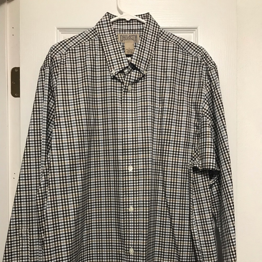 Men’s Duluth trading button down shirt